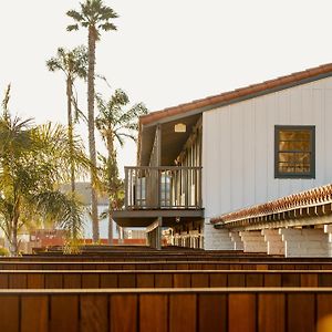El Caminante Bar & Bungalows